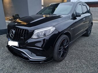 Mercedes 63s AMG - 2