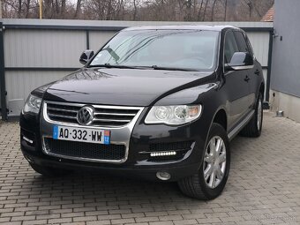 VWTOUAREG 3.0TDI 176KW / KOŽA / 4X4 / 3.5T ťažné - 2