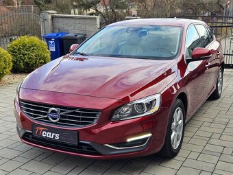 Volvo V60 D4 2.0L Drive-E Momentum Geartronic - 2