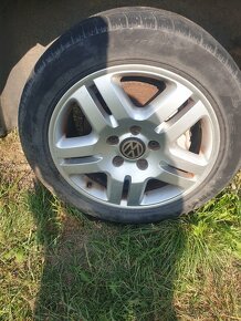 Predam 18 elekt+zimne gumy Vw Touareg 245/50 r18 PIRELLI - 2