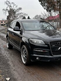 Rozpredam Audi Q7 3.0 TDi quattro S-line . Kod motora : BUG. - 2