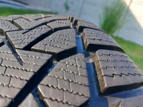 215/65 r16 zimne pneumatiky - 2