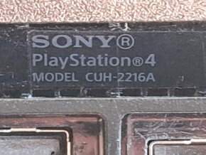 Sony PlayStation 4 slim 500 GB čierna - 2