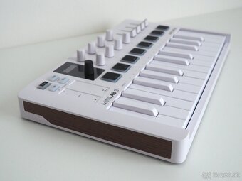 MIDI Keyboard - kontrolér Arturia Minilab 3 - 2