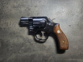 Revolver Smith and Wesson, Model 12, Airweight - 2