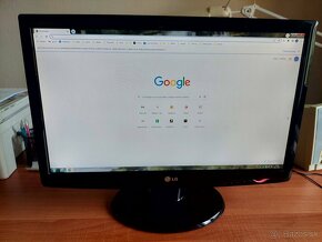 23" LG LCD monitor TOP STAV - 2