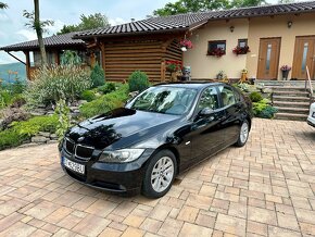 Bmw E90 320D, 210 600km - 2