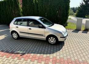 Volkswagen Polo 1,2i klima ,pravidelný servis benzín manuál - 2