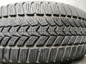 215/55 r17 zimné pneumatiky 7mm - 2