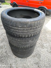 Zimné 225/40 R18 - 2