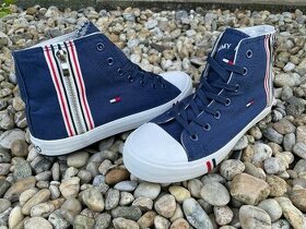 Tmavomodré Tommy Hilfiger tenisky - 2