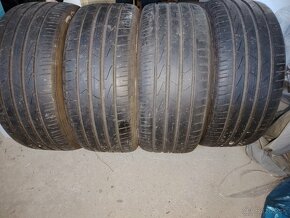 Pneumatiky 235/ 45 R17 - 2