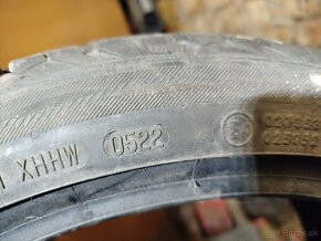 225/40r18 - 2