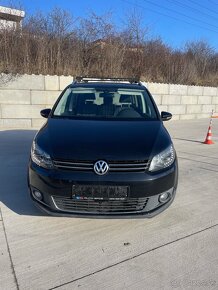 Volkswagen Touran 2.0 TDI Cross DSG - 2