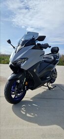 Yamaha T-MAX 560 - 2