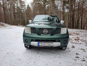 Nissan Pathfinder - 2