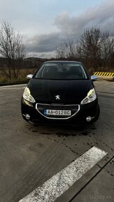 Peugeot 208 1.2 benzín - 2