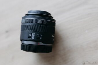 Canon RF 35mm f/1.8 Macro STM - 2