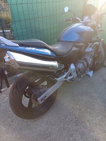 Honda hornet 600 - 2