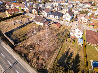 Stavebný pozemok na predaj, plocha 1228 m², obec Lada - 2