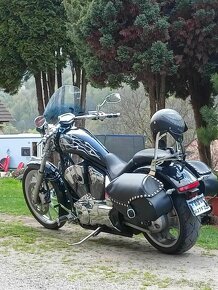 Honda Fury - VT 1300 CXA - 2