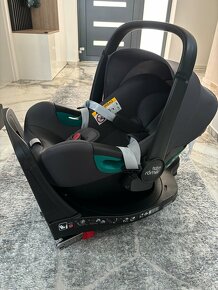 Vajíčko Britax BABY-SAFE  3- iSIZE + základňa/isofix - 2