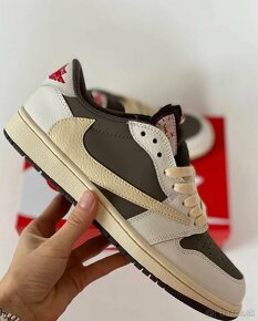 Air Jordan 1 Low x Travis Scott Sail & Ridgerock - 2