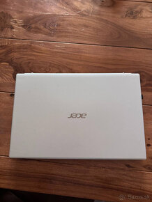 Predám 3-mesačný notebook Acer Aspire 3 vo výbornom stave - 2