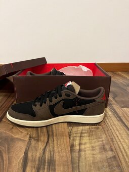 Jordan 1 Retro Low OG SP Travis Scott Mocha - 2