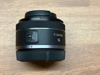 Canon RF 16mm f/2.8 STM - 2