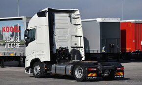 Nový ťahač Volvo FH 500 na mega náves - 2