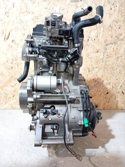 Motor Honda NC 750 DCT - 2