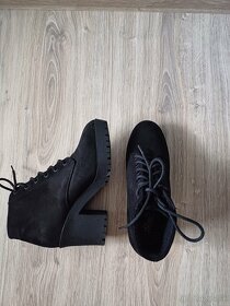Cierne kontikove topánky - 2