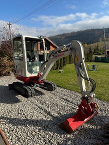 Báger Takeuchi TB216 - 2