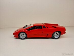 1:18 LAMBORGHINI DIABLO Č - 2