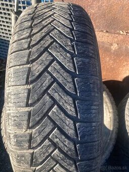 Predám zimne Michelin 185/65 r15 - 2