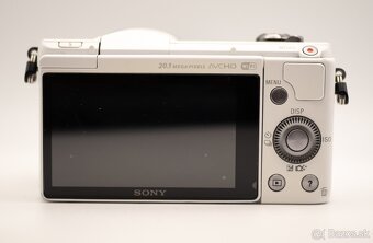 Sony Alpha A5000 - 2