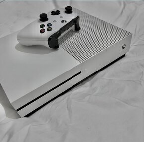 Predám alebo vymením Xbox one s 1tb - 2