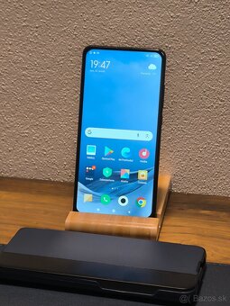 Xiaomi Mi 9T 6GB/64GB Global modrý /zachovalý + krabica - 2