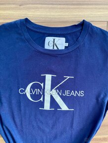 Dámske tričko veľkosť XS, zn. Calvin Klein (PC: 43,90€) - 2