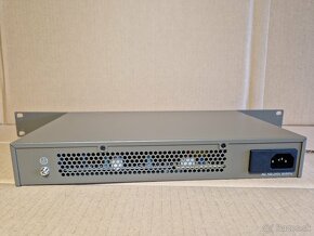 Tenda 24-Port Gigabit Ethernet Switch - 2