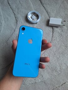 iPhone XR 64GB modrý - 2