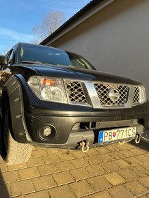 Nissan Navara Double Cab 4WD (D40) - 2