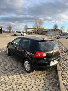 Volkswagen Golf 5 - 2