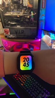 Vymením/predam iPhone 12 spolu s Apple Watch 4 44mm - 2