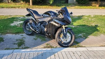 Honda CBR600F PC41 - 2