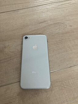 iPhone 8 64GB - 2