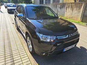 Mitsubishi Outlander 2L Mivec benzin - 2