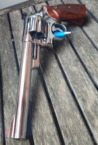 Predám Smith & Wesson 629 - 2