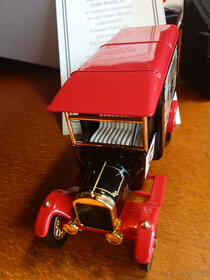 matchbox Ford TT BUDWEISER - 2